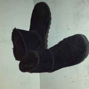 Cozy BearPaw Natalia, fleece lined, Black suede boot, size 7